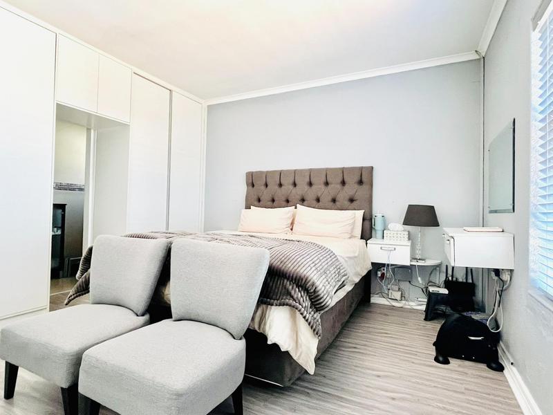 4 Bedroom Property for Sale in Goodwood Estate Western Cape